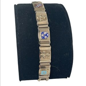 Vintage silver finish European coat of arms fleur de lis  Link bracelet